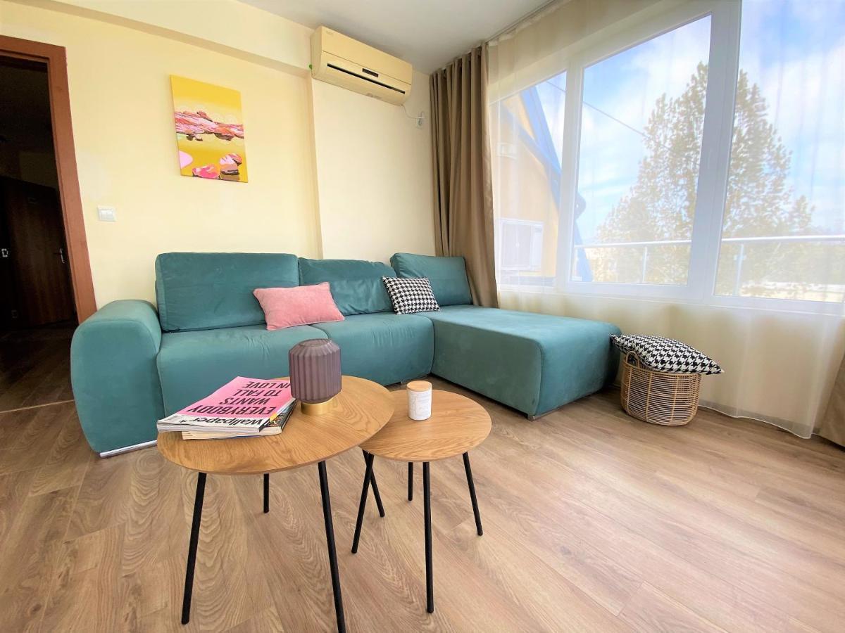Solei Apartments Primorsko Exterior photo