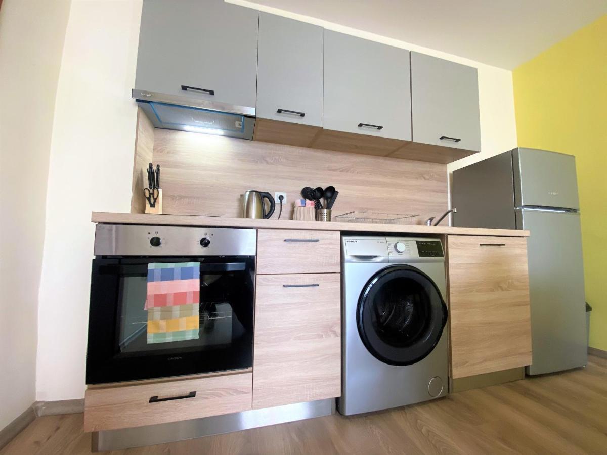 Solei Apartments Primorsko Exterior photo